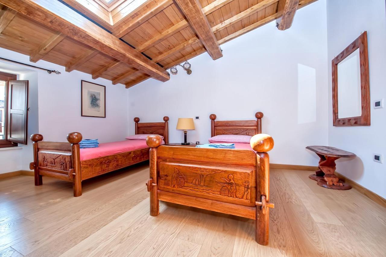 B&B Bone Novelle Dimora Storica Palazzo Zuzi LʼAquila Buitenkant foto