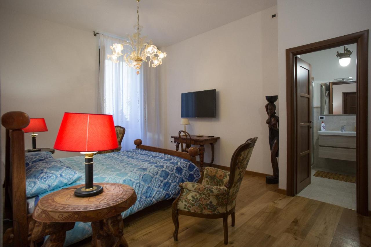 B&B Bone Novelle Dimora Storica Palazzo Zuzi LʼAquila Buitenkant foto