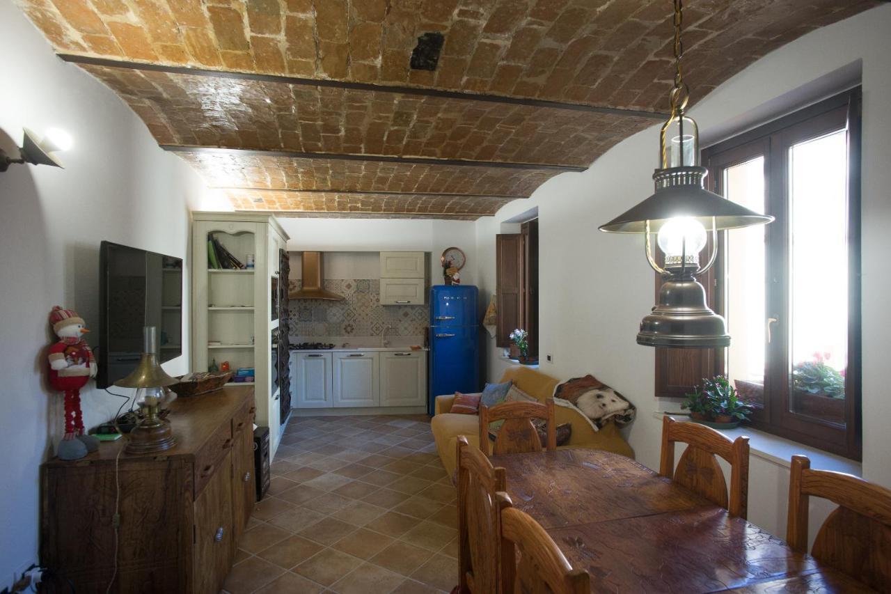 B&B Bone Novelle Dimora Storica Palazzo Zuzi LʼAquila Buitenkant foto